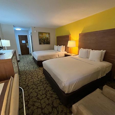 Hotel Ramada Plaza By Wyndham Charlotte South End Airport Esterno foto