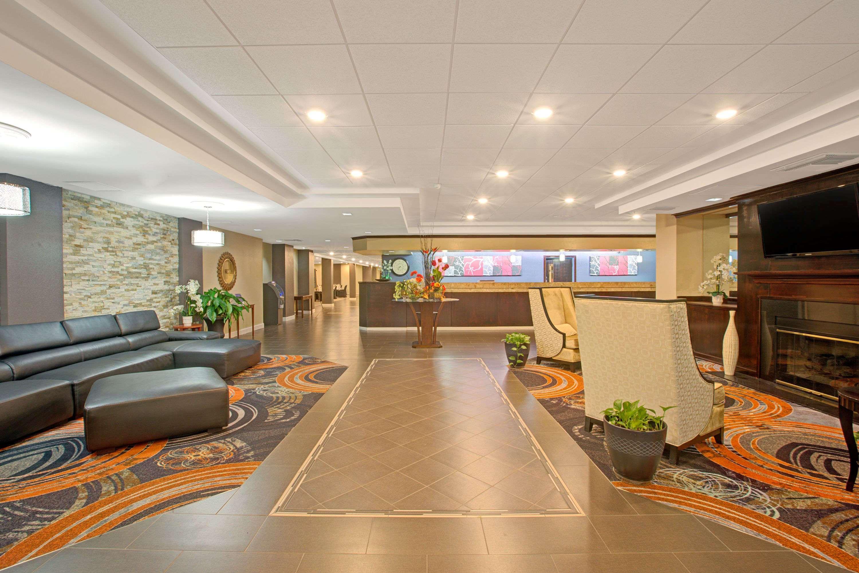 Hotel Ramada Plaza By Wyndham Charlotte South End Airport Esterno foto