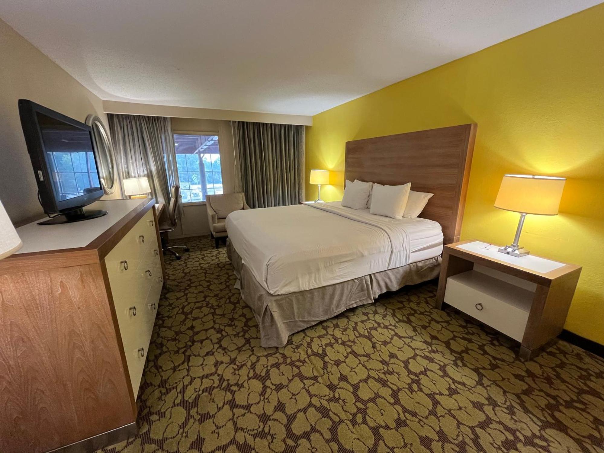 Hotel Ramada Plaza By Wyndham Charlotte South End Airport Esterno foto