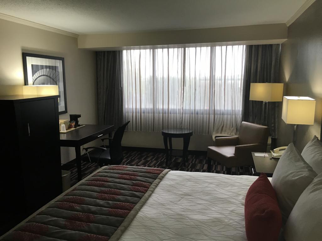 Hotel Ramada Plaza By Wyndham Charlotte South End Airport Esterno foto