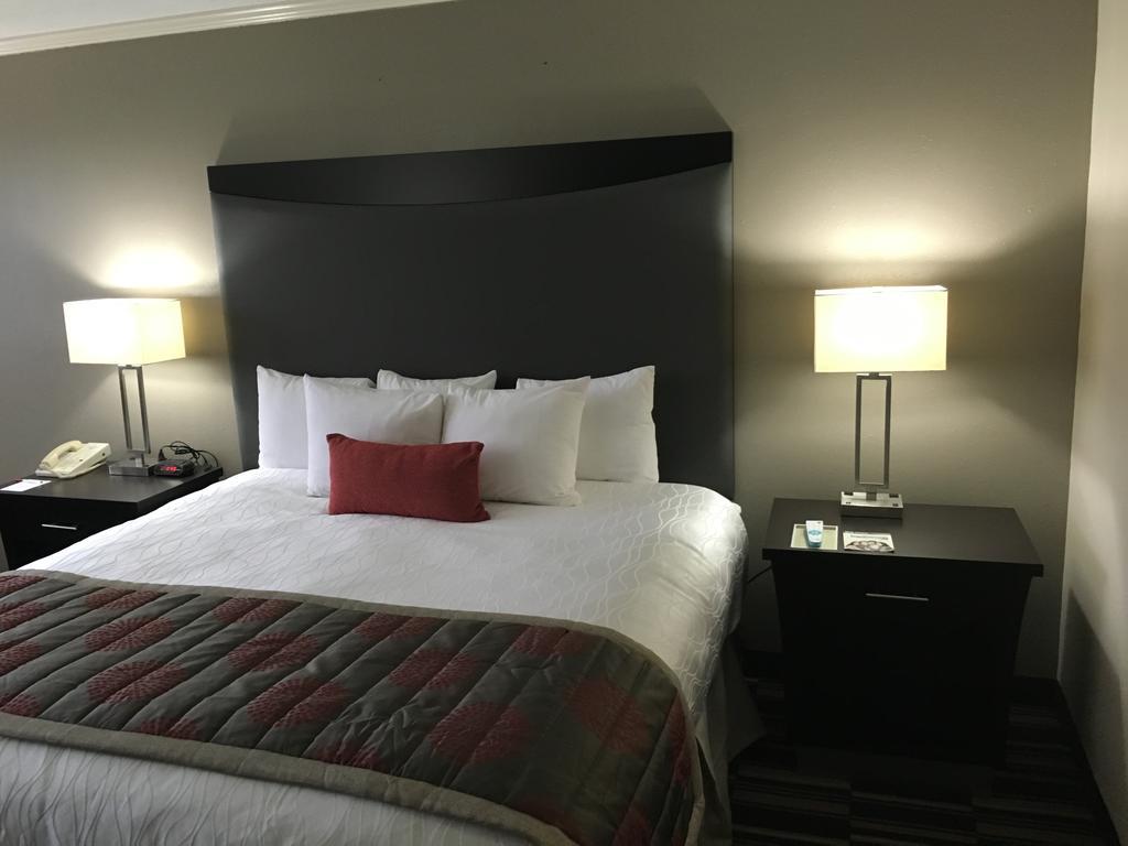 Hotel Ramada Plaza By Wyndham Charlotte South End Airport Esterno foto